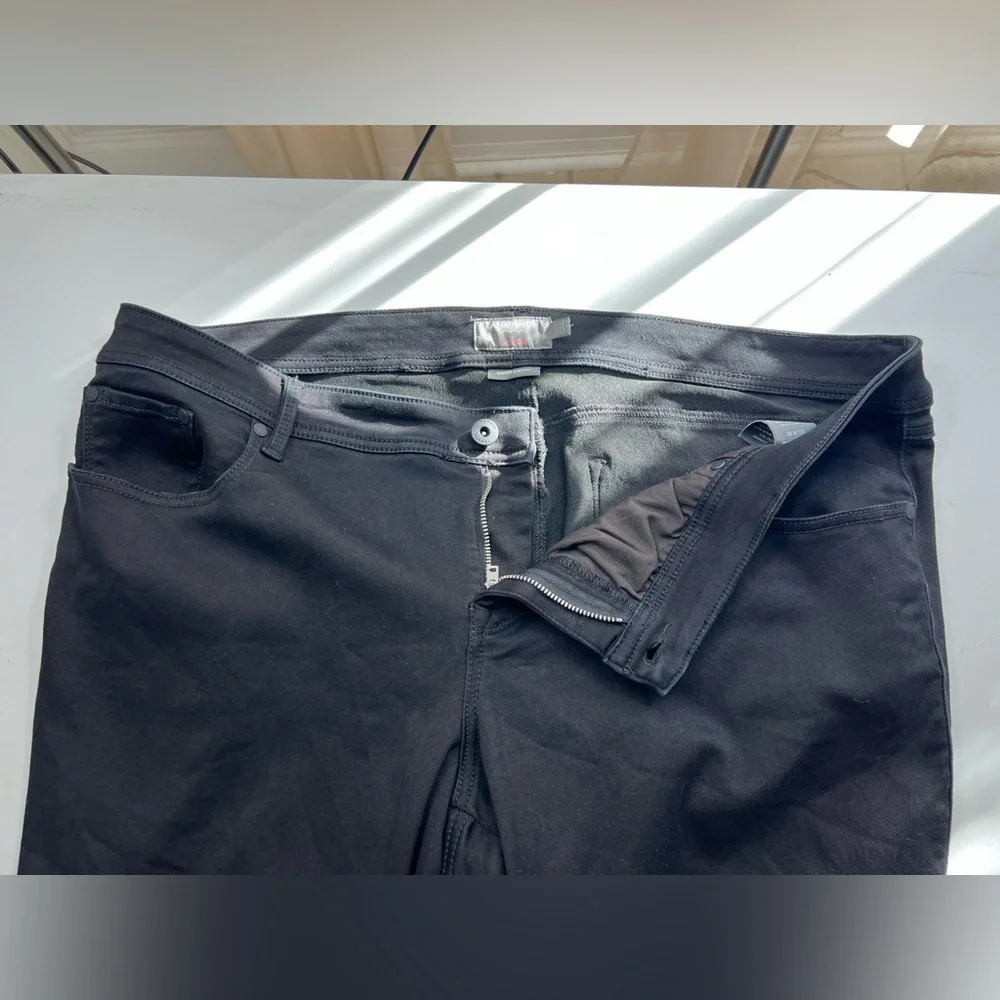 Torrid Luxe Skinny Sateen Stretch Women’s black denim jeans size 22S - Picture 11 of 12